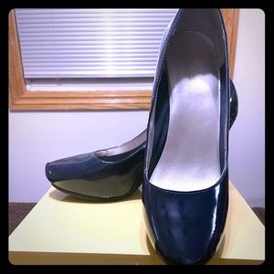 Ladies high heels shoes